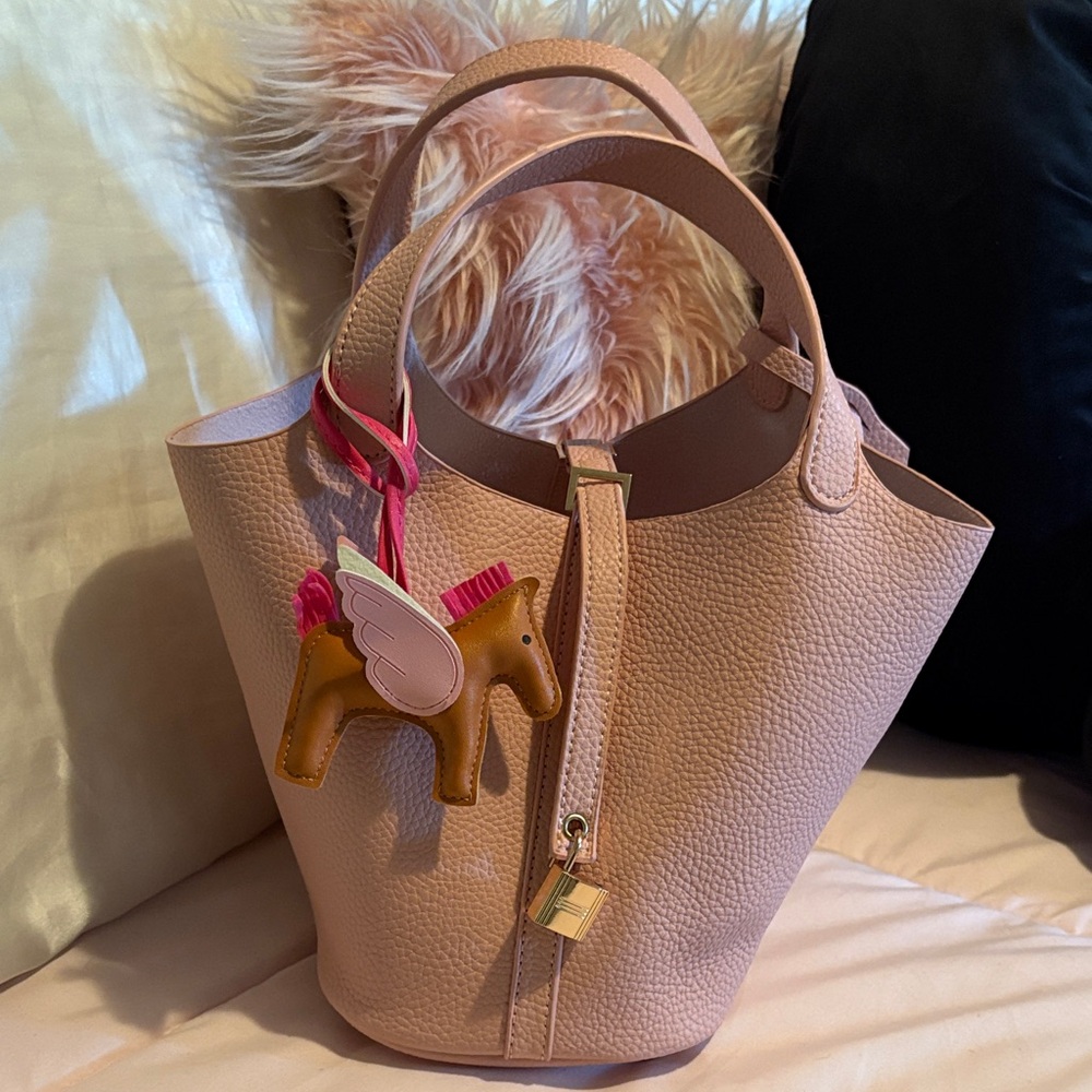 Amazon Pink Leather Tote with Horse Charm